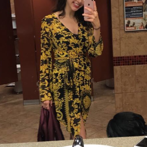 Black and yellow patterned tie dress - Picture 8 of 8